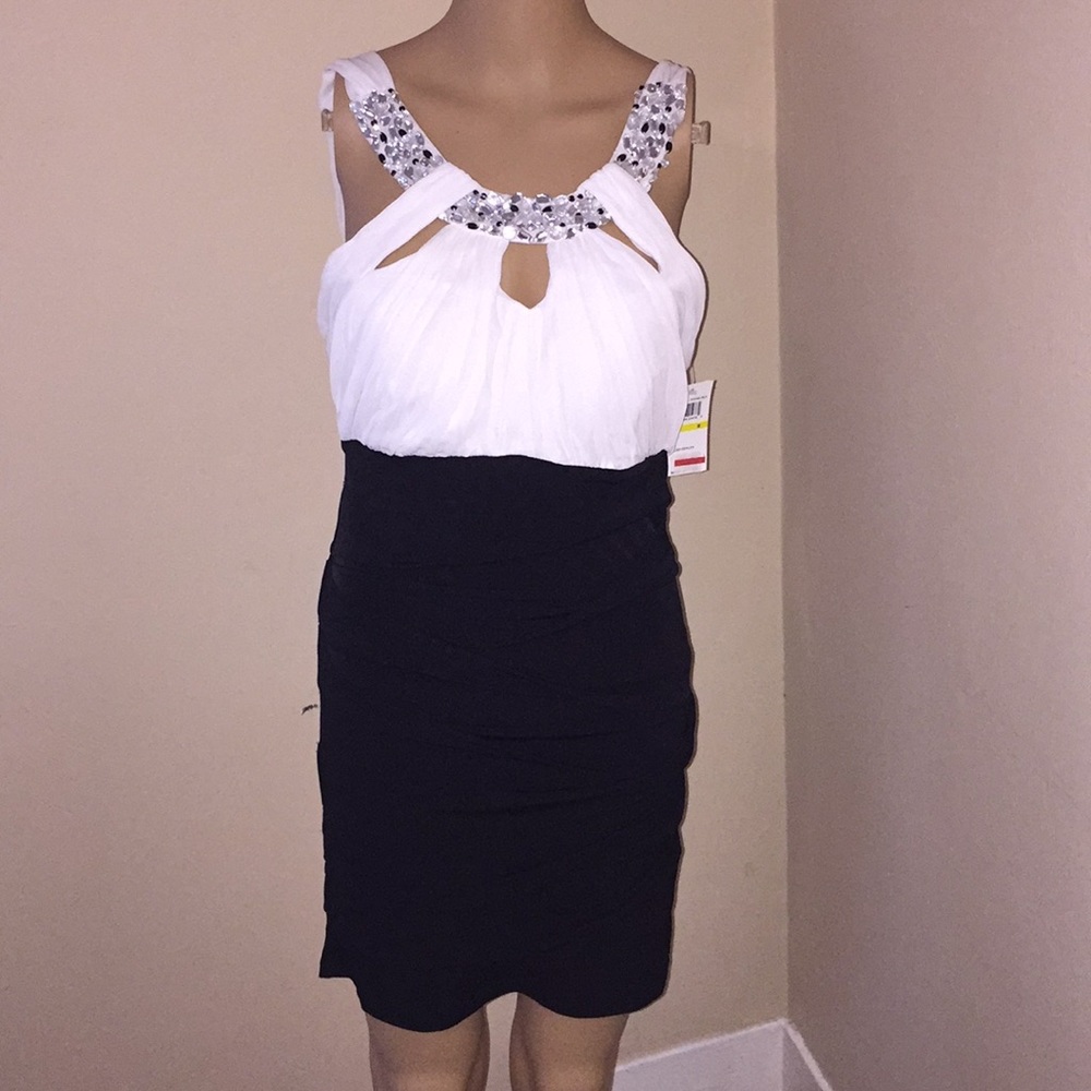 💗😍COLORBLOCK BODYCON DRESS 💖😍. xs and small